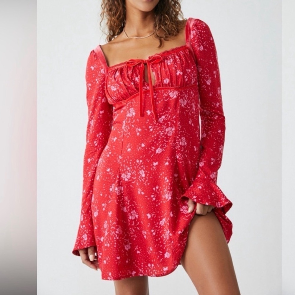 Tess Mini Dress in Pop Combo
FREE PEOPLE